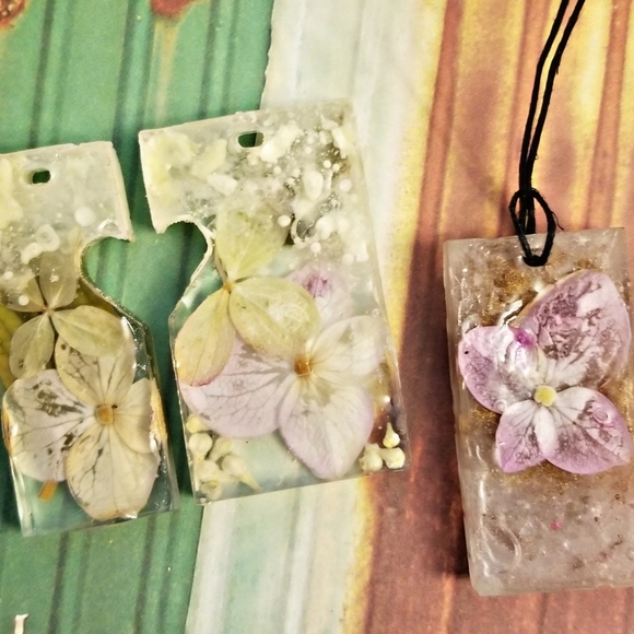 Custom Preservation Jewelry - Picture 6 of 14